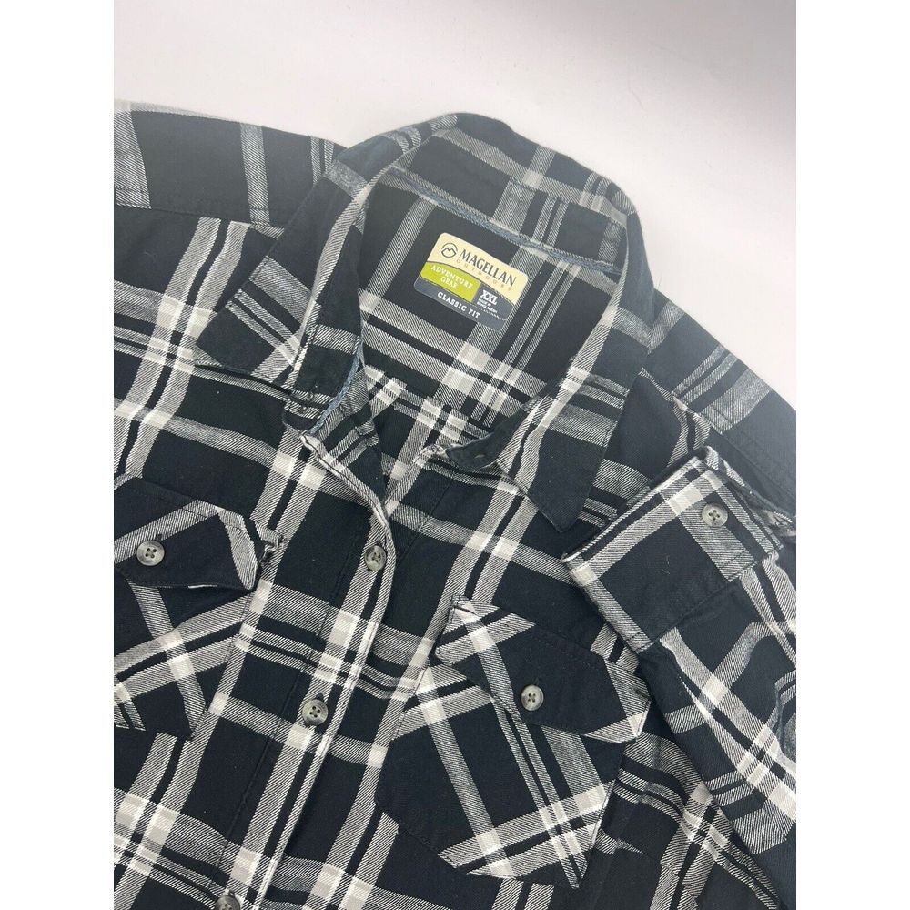 Magellan Outdoors Adventure Gear Womens XXL Black Plaid Flannel Classic Fit - Picture 1 of 12